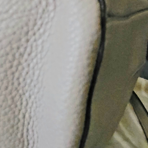 NWT COACH PURSE has 2 small handles&detachable long strap tags& plastic still in - Picture 9 of 13